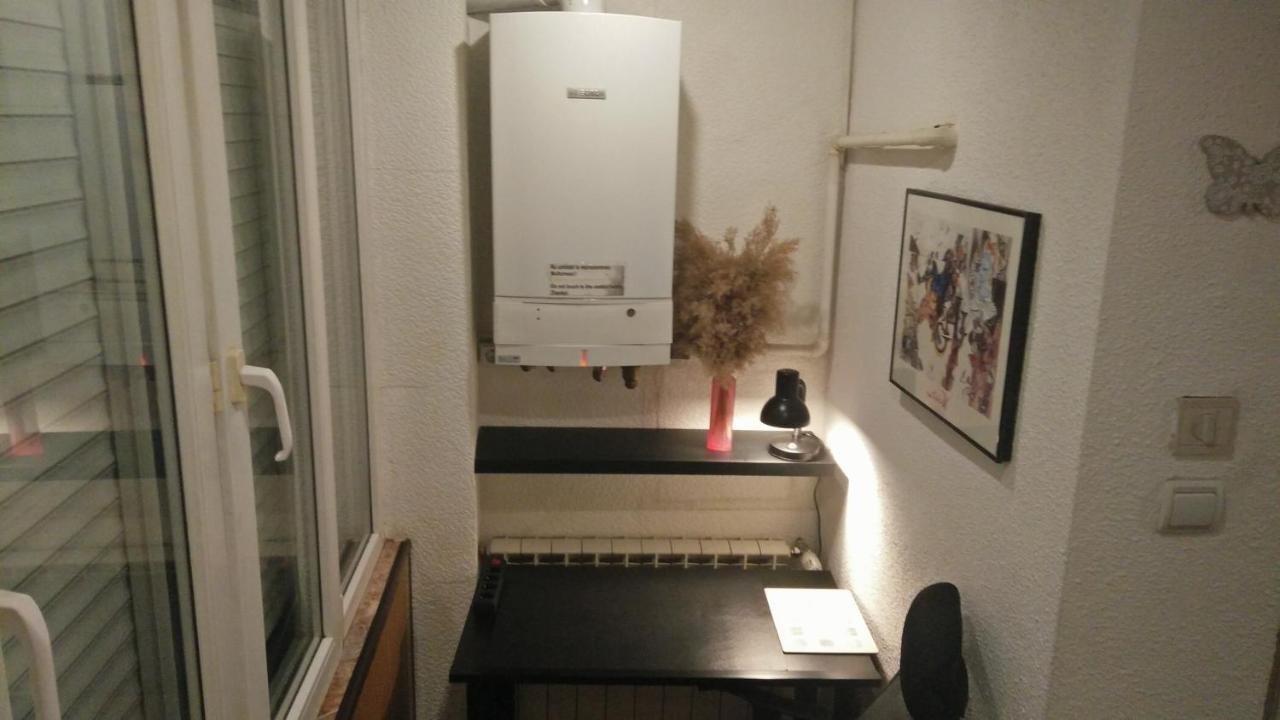 One Bedroom Apartment French Embassy Bukarest Eksteriør billede