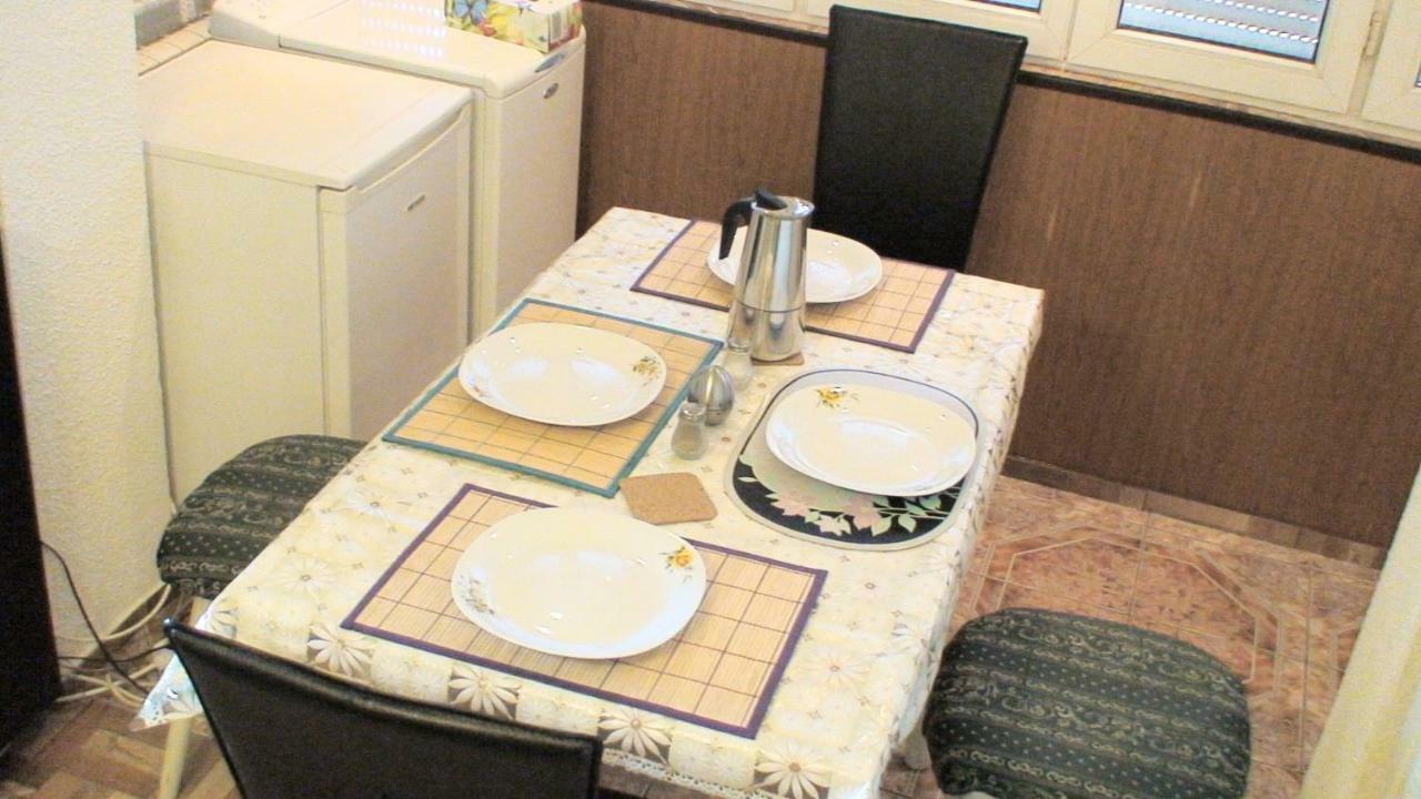 One Bedroom Apartment French Embassy Bukarest Eksteriør billede