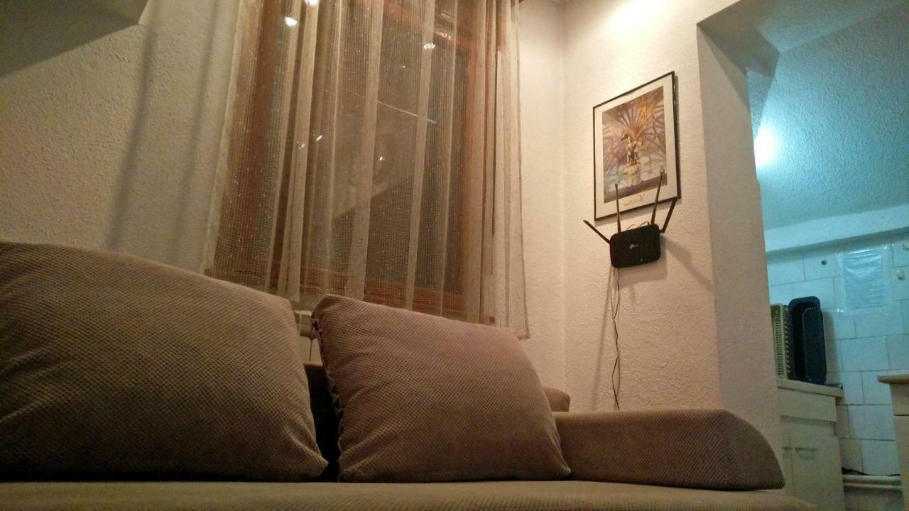 One Bedroom Apartment French Embassy Bukarest Eksteriør billede