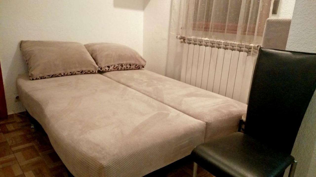 One Bedroom Apartment French Embassy Bukarest Eksteriør billede